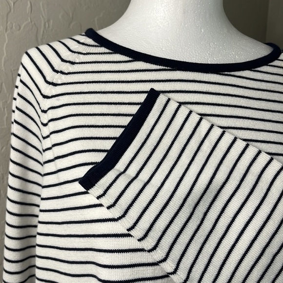 Norton Studio blue and white long sleeve crewneck sweater decorative buttons XL - Picture 4 of 10